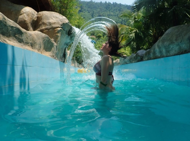 Private Car or Minivan with Driver – Hot Spring Park Return Trip