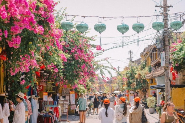 Hoi An Walking Tour (private or small group)