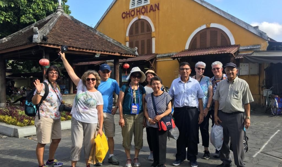 Smart Souvenir Shopping in Hoi An
