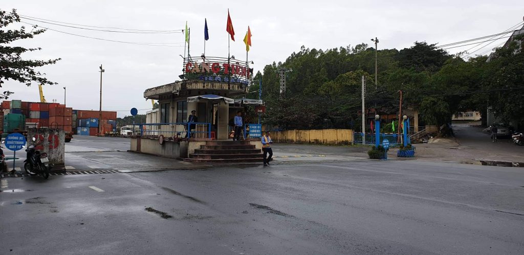 Private Cruise Ship Tour to Hue Imperial City & Royal Tomb from Tien Sa Port